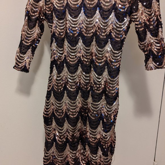 A'GACI Met Gold Mini Dress - Picture 8 of 16